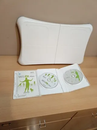 Nintendo Wii Balance Board + Wii Fit y Wii Fit Plu