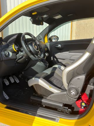 Abarth 500 Abarth 500 595 Competizione 1.4 16v T-Jet 132kW E6