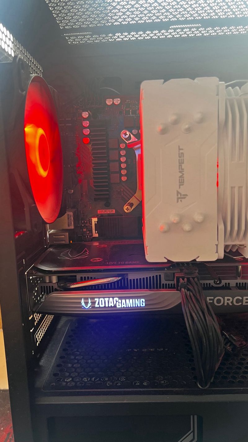 PC Gaming Negro y Morado Montado afbeelding 2