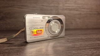 Cámara Casio Exilim EX-Z80 8.1 MP