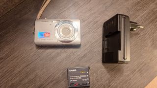 Cámara Casio Exilim EX-Z80 8.1 MP