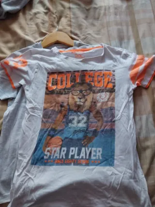 Camiseta Minecraft Survival Mode. Talla 9-10 años.