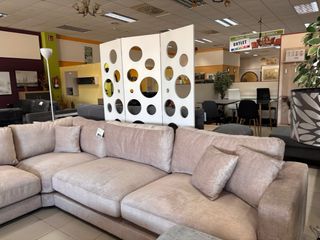 Rinconera Beige con Cojines