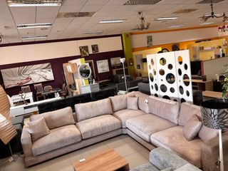 Rinconera Beige con Cojines