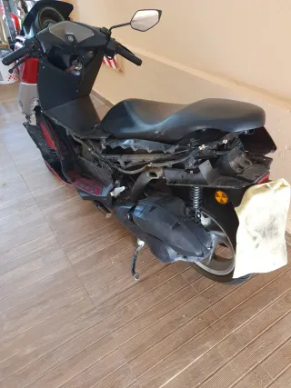 Yamaha NMAX 125 - Venta Completa