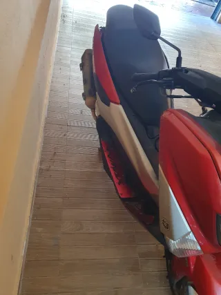 Yamaha NMAX 125 - Venta Completa