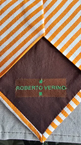 Corbata Roberto Verino de seda a rayas