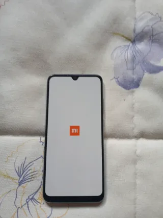 Teléfono Móvil blanco es el mi 4