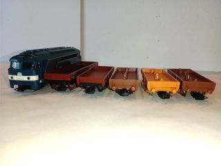 Tren H0 Locomotora y Vagones