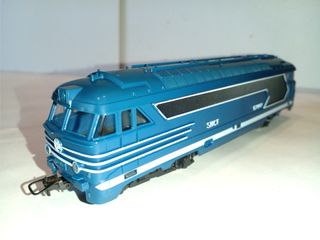 Tren H0 Locomotora y Vagones