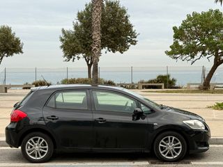 Toyota Auris 2009 1.4 turbo diesel 6 marchas