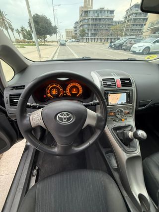 Toyota Auris 2009 1.4 turbo diesel 6 marchas