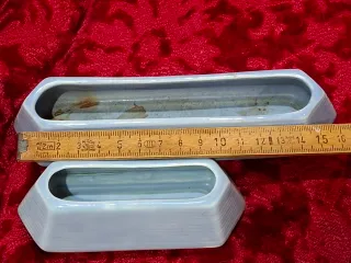 Pareja de jardineritas