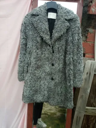 Trenca peluda chica talla XS