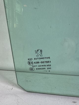Cristal Ventana Izquierda Peugeot 5008