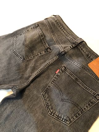 Pantalón Levi's 502 W33 L30 negro/gris
