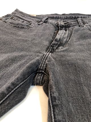 Pantalón Levi's 502 W33 L30 negro/gris