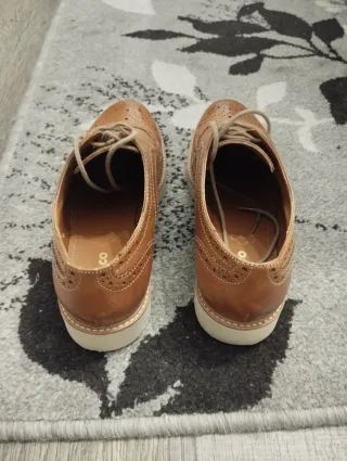 Zapatos de vestir marrones mujer