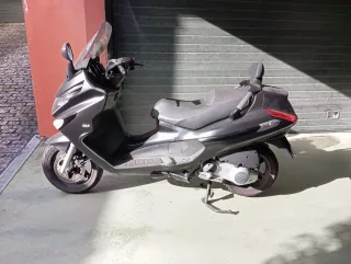 Piaggio 125 Evo Moto