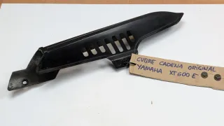 Cubre cadena Yamaha XT600E Original