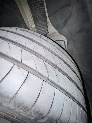 Neumáticos Tesla Model 3