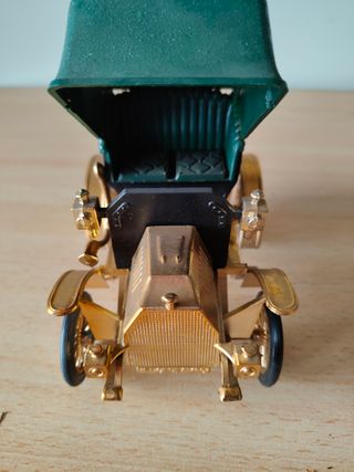 10 maquetas de coches de colección. Ver modelos es