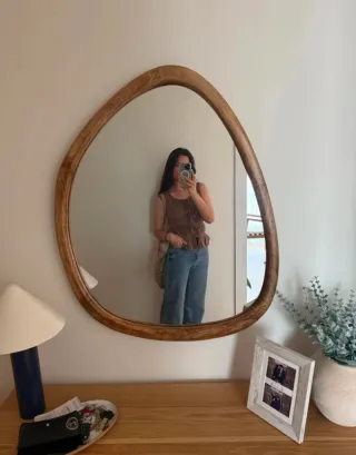 Espejo de madera orgánico