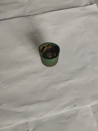 Terminales de batería de coche.