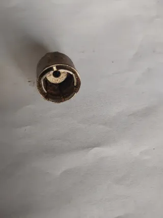 Terminales de batería de coche.