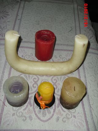 velas y portavelas de mesa x 2€ cada foto