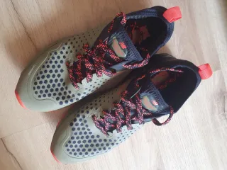 New Balance Hierro v4 Verde/Rojo