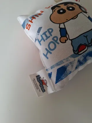 Cojín Shin Chan Hip Hop