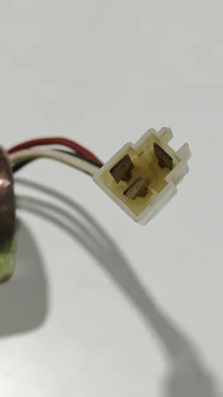 Válvula solenoide combustible 24V nueva