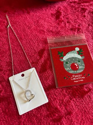 collana con pendente cuore brillantinato