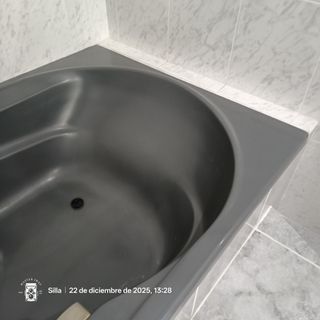 Bañera color grafito