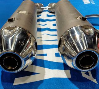 YAMAHA MT - 01 (05') - ESCAPES ORIGINALES