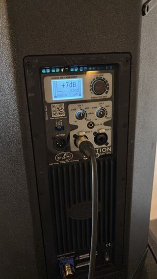 2 DAS ACTION-S218A Subwoofer y 4 DAS ACTION- 515A