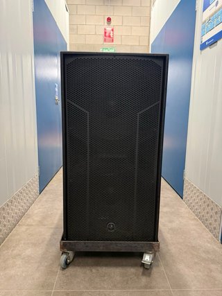 2 DAS ACTION-S218A Subwoofer y 4 DAS ACTION- 515A