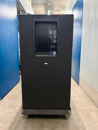 2 DAS ACTION-S218A Subwoofer y 4 DAS ACTION- 515A