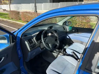 Mitsubishi Space Star 2000