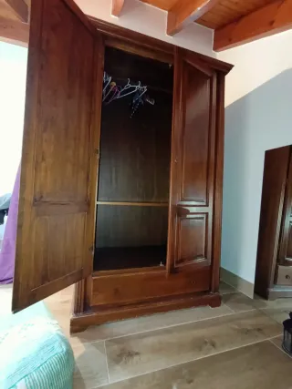 Armario de pino gran capacidad