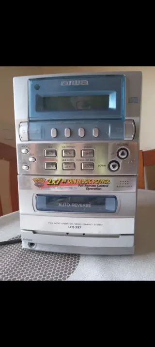 Minicadena Aiwa Plata y Azul