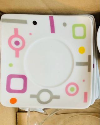Platillos de café de porcelana multicolor