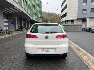 SEAT Ibiza 2004 1.4 Gasolina 75Cv Pegatina B