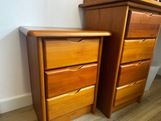 Muebles de madera de pino macizo