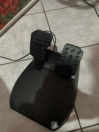 Volante Ferrari 458 Italia per Xbox 360 e pc