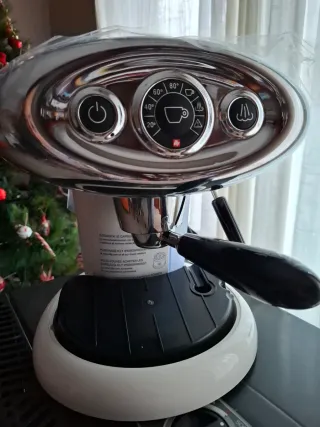 Cafetera Illy sin estrenar