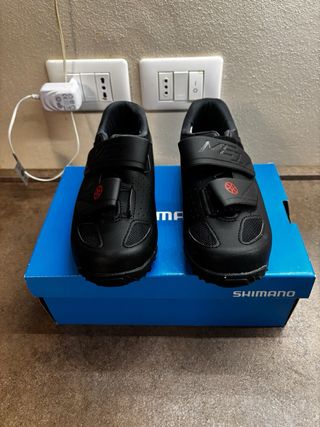 Scarpe ciclismo Shimano ME1 nuove n.38