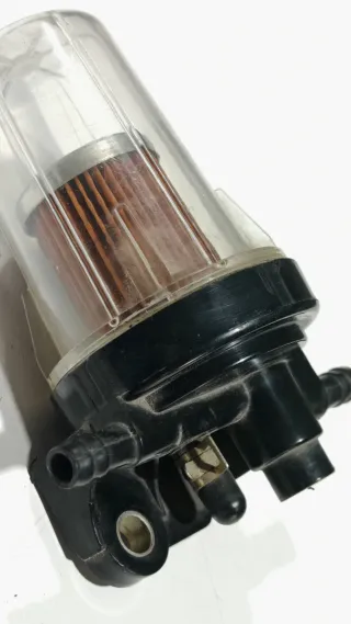 Carcasa del filtro de combustible B2410 y B2440