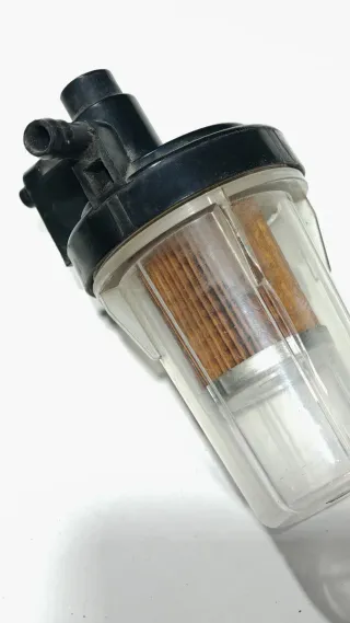 Carcasa del filtro de combustible B2410 y B2440